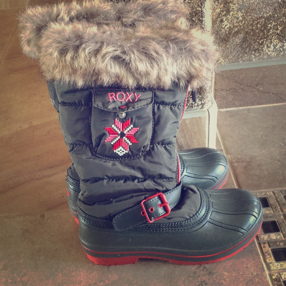 Brand new without tags Roxy Boots! Size 6